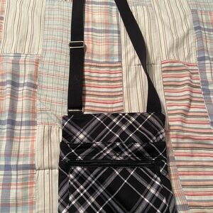 Thirty one gifts cross body bag